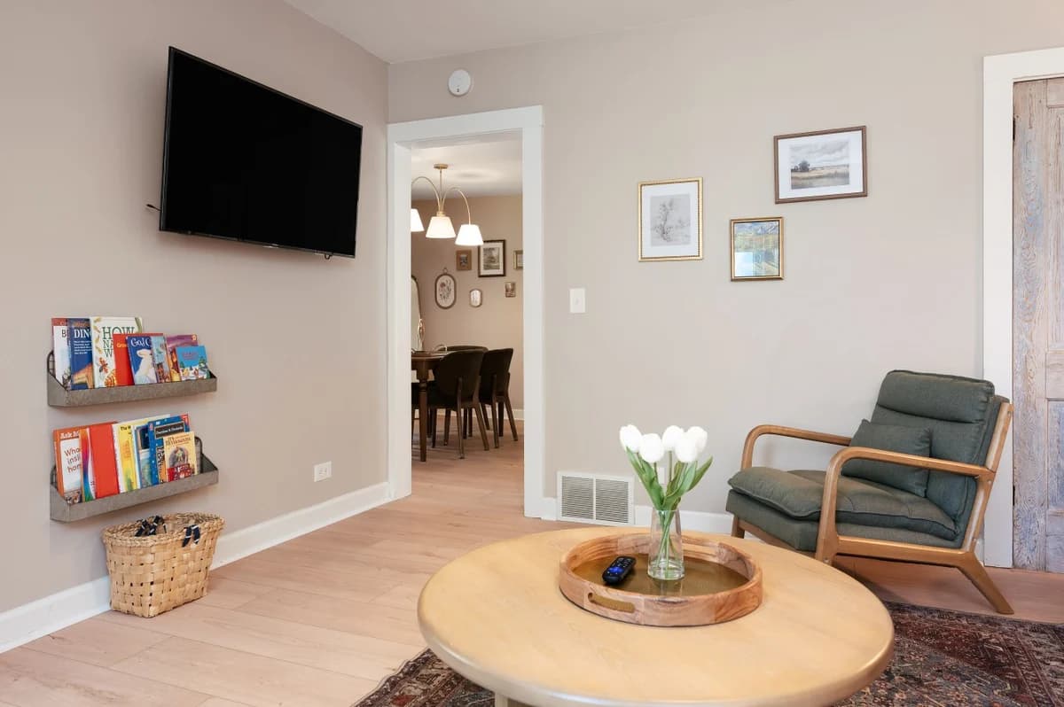 Astra Cottage | Hottub | 3BR Near Downtown & TART Trail | Grill photo 8