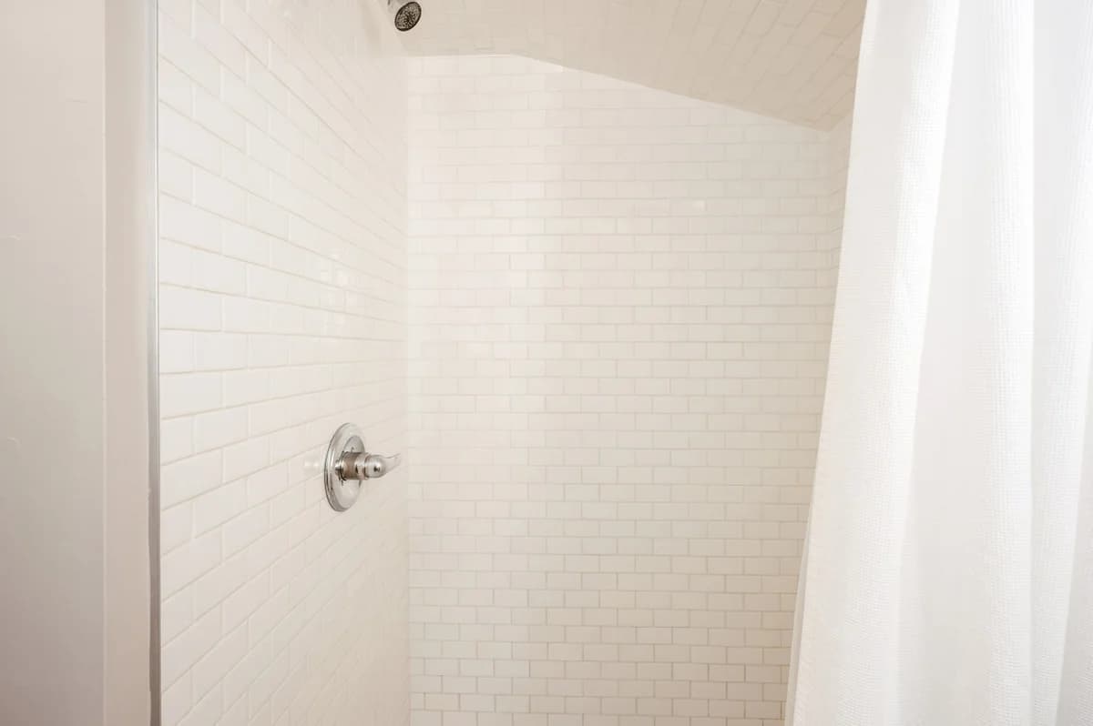 Astra Cottage | Hottub | 3BR Near Downtown & TART Trail | Grill photo 38
