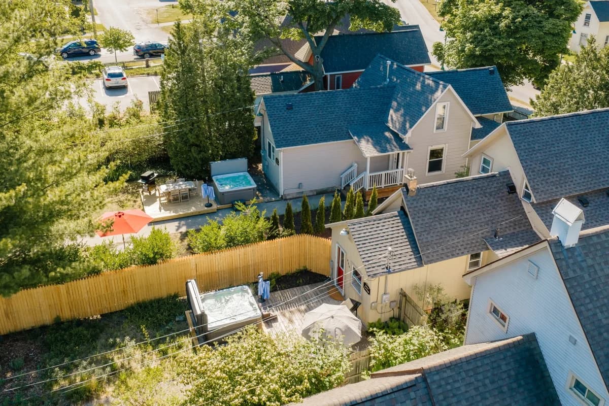 Astra Cottage | Hottub | 3BR Near Downtown & TART Trail | Grill photo 60