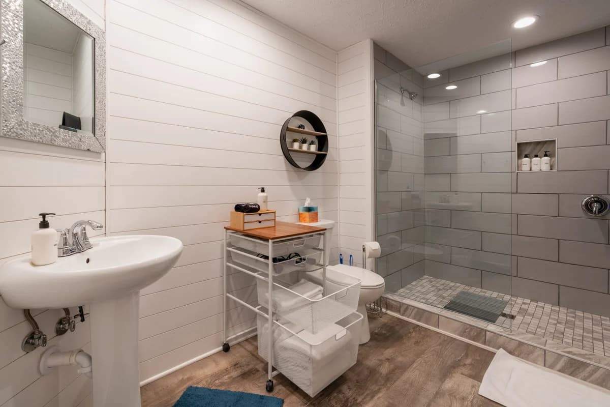 Beachfront Serenity 101|Direct Beach Access |Near Downtown + Tart Trail photo 20