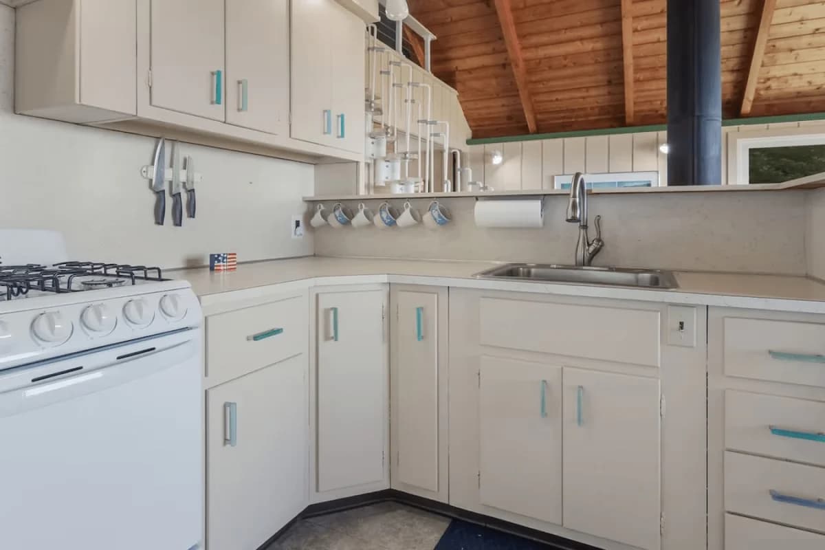Boona Vista|Lake Michigan Beach Front Cottage photo 16