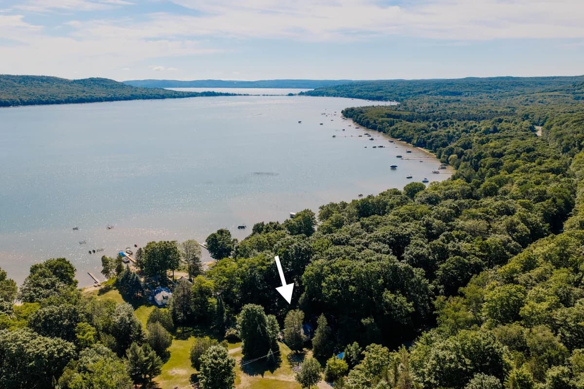 Camp Haven Retreat | 3 Homes | 12BR | Little Glen Lake photo 111
