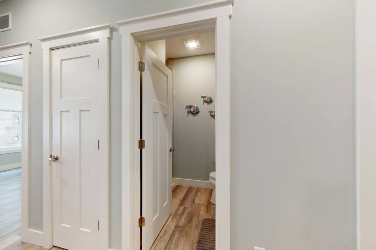The Cove 5 | 2BR | Rooftop Patio | Downtown photo 16