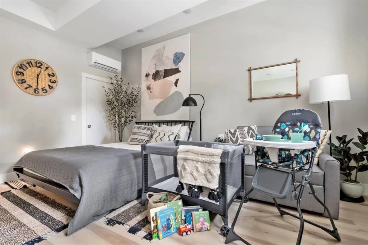 H Studio |Close to Downtown|Beaches|Wineries photo 7