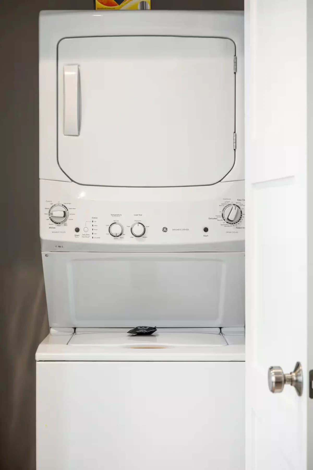Hamilton Place | Lakestone 2BR | Near Downtown Beaches photo 15