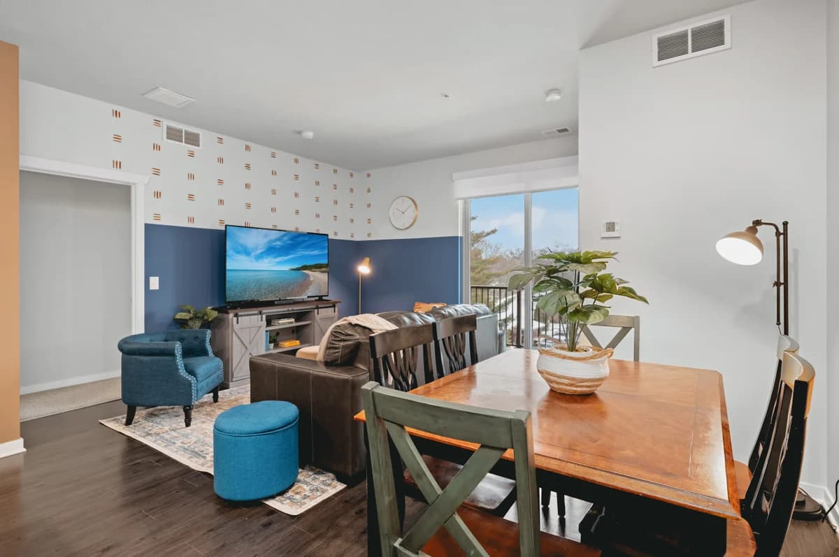 *NEW* Great Escape 404: 2BR Condo Near Downtown and Bay photo 6
