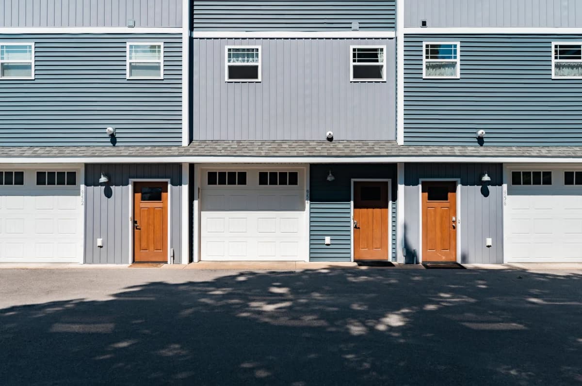 Ivy House: 3BR Townhome Downtown Beaches Wineries photo 68