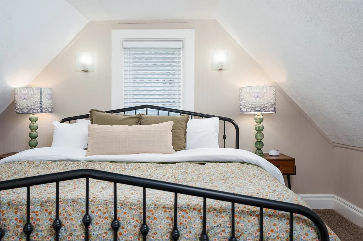 Northern Sky Cottages | 3 Houses | 8BR | 4BA | 2 Hot Tubs | Game Shed & Private Yard photo 57