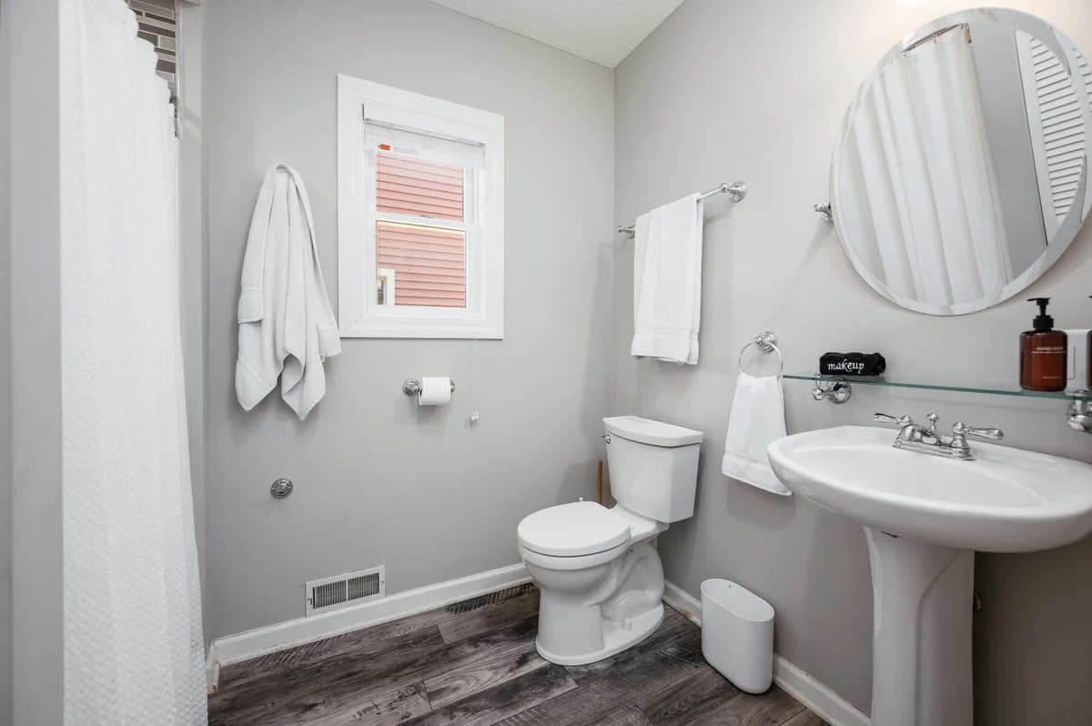 Northern Sky Cottages | 3 Houses | 8BR | 4BA | 2 Hot Tubs | Game Shed & Private Yard photo 76