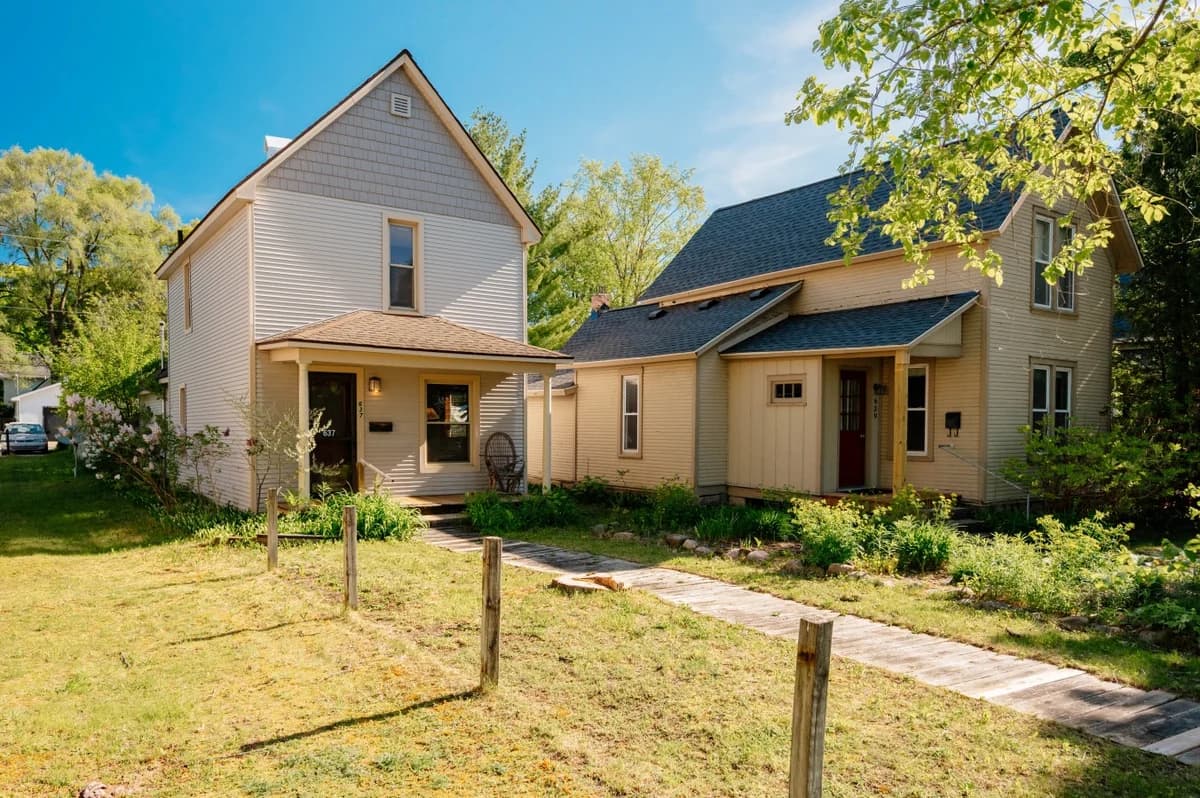 Northern Sky Cottages | 3 Houses | 8BR | 4BA | 2 Hot Tubs | Game Shed & Private Yard photo 89