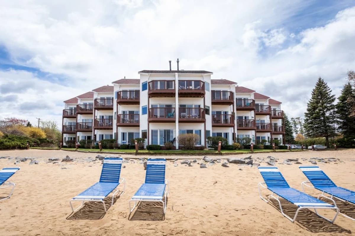 Oasis 321 | Beachfront Condo | Downtown + Tart Trail photo 33