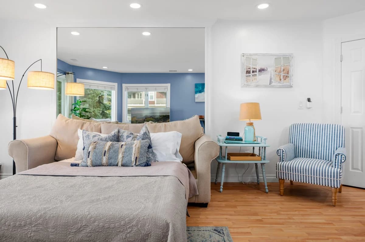 Sauna Beach Bliss 211|Balcony|Beach Front|Beach|Downtown photo 14