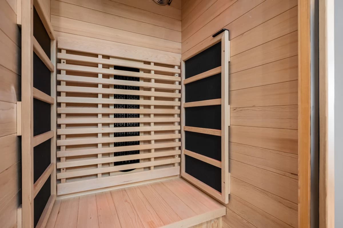 Sauna Beach Bliss 211|Balcony|Beach Front|Beach|Downtown photo 32