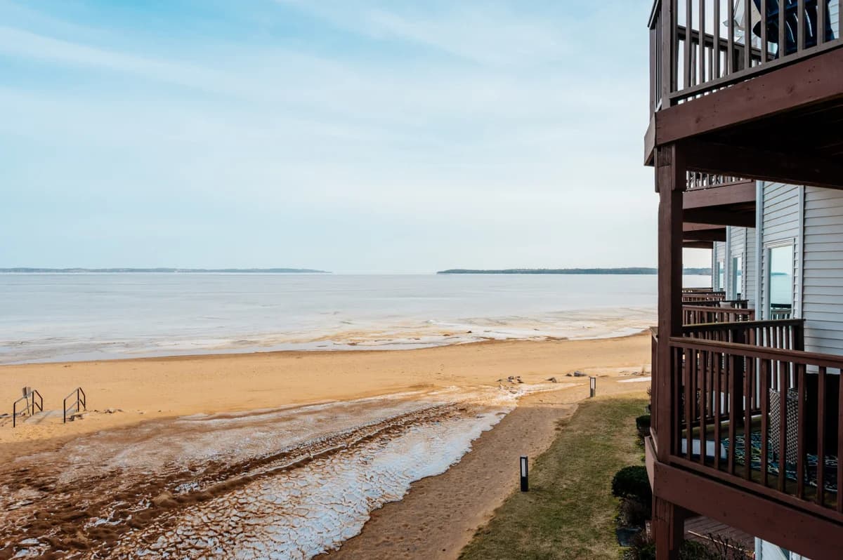Sauna Beach Bliss 211|Balcony|Beach Front|Beach|Downtown photo 37