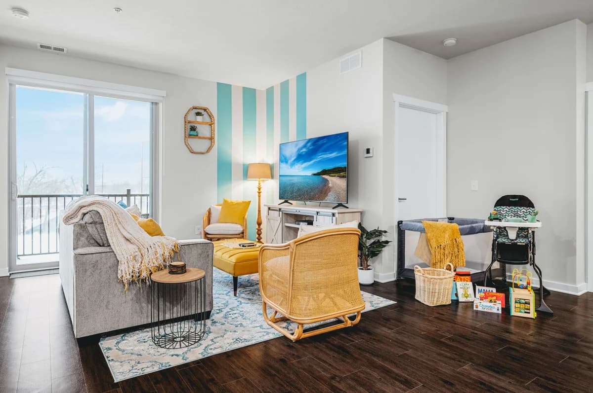 Shoreline: 2BR Condo Near Downtown, The Bay and Wineries photo 9