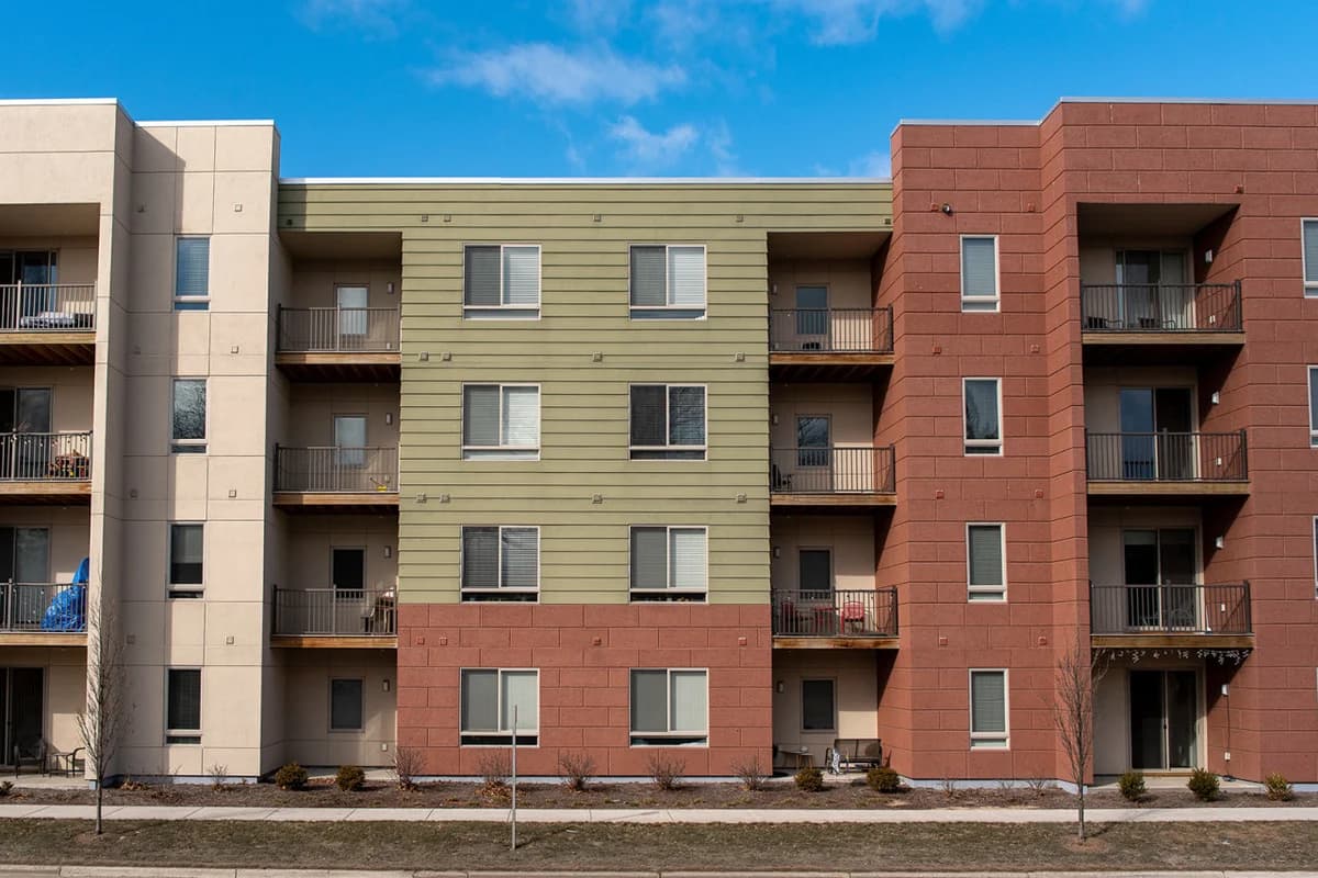 Shoreline: 2BR Condo Near Downtown, The Bay and Wineries photo 50