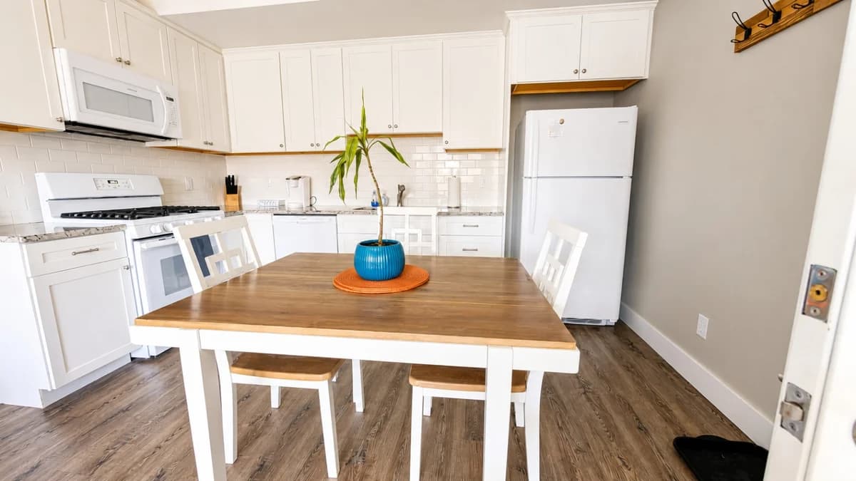 The Ember 13 | 2BR | Rooftop Patio | Downtown photo 6
