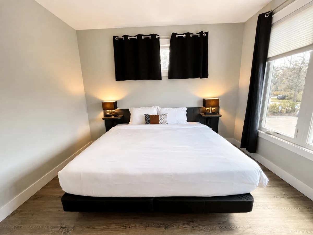 The Haven 10 | 2BR | Rooftop Patio |Downtown photo 8