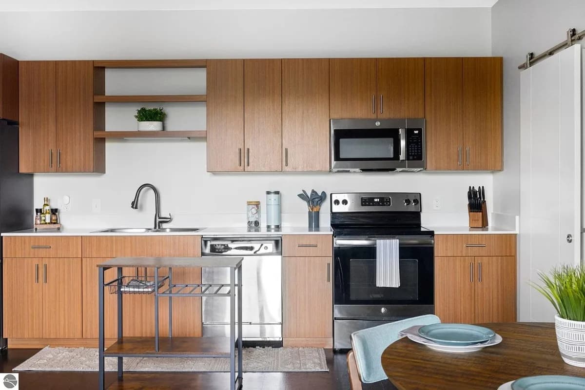 Trailside Retreat 405 | 2BR Condo | Balcony | Near Downtown & TART Trail photo 11