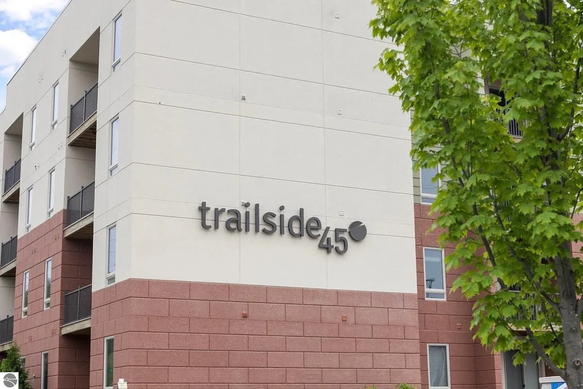 Trailside Retreat 405 | 2BR Condo | Balcony | Near Downtown & TART Trail photo 25