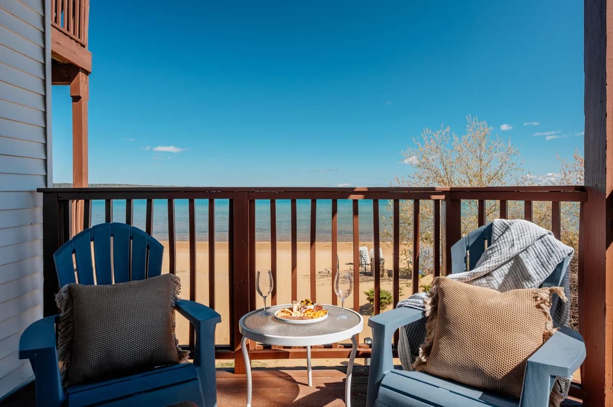 Waters Edge 220 | Beachfront Condo | Balcony | Near Downtown photo 2